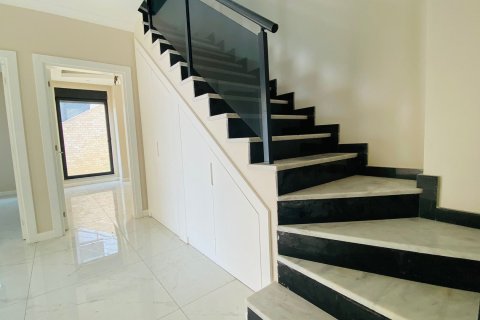 Apartment for sale  in Bektas, Alanya, Antalya, Turkey, 5 bedrooms, 250.0m2, No. 214725 – photo 8