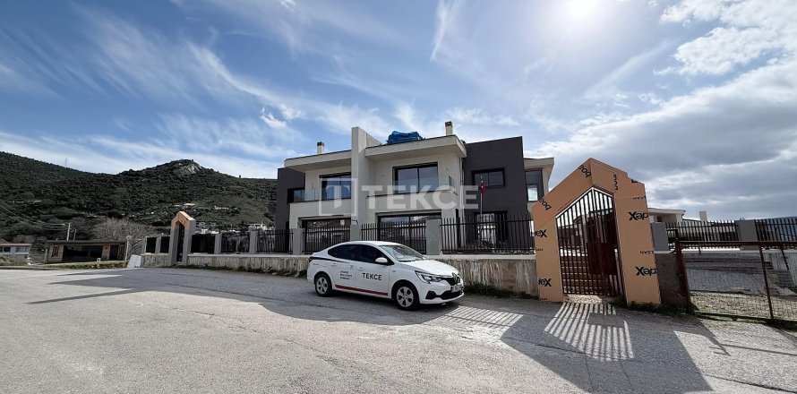 Villa  6+2  İzmir, Türkiye №221109