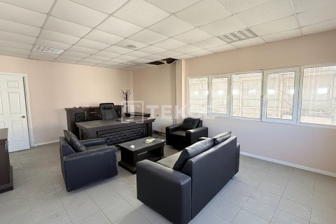 Продажа коммерческой недвижимости в Менемене, Измире, Турция, 1100м2, №221110 – фото 30