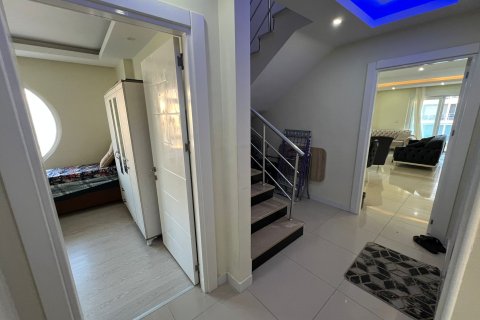 آپارتمان در  Mahmutlar ، ترکیه 4 خوابه ، 160 متر مربع.  شماره 218566 - 13