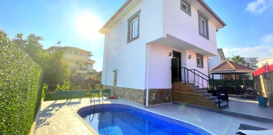 3+1 Villa i Alanya, Antalya, Tyrkia Nr. 233744