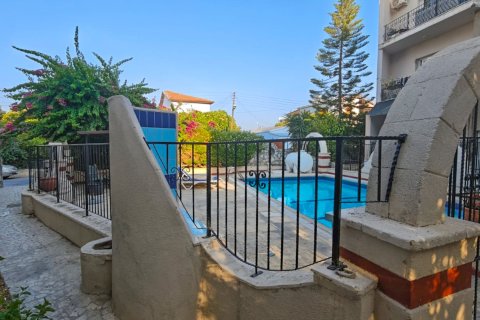 آپارتمان در  Alsancak ، ترکیه 75 متر مربع.  شماره 228823 - 14