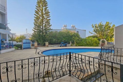 آپارتمان در Alsancak ، ترکیه 75 متر مربع. شماره 228823