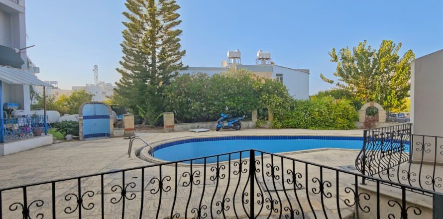 آپارتمان در  Alsancak ، ترکیه 75 متر مربع.  شماره 228823