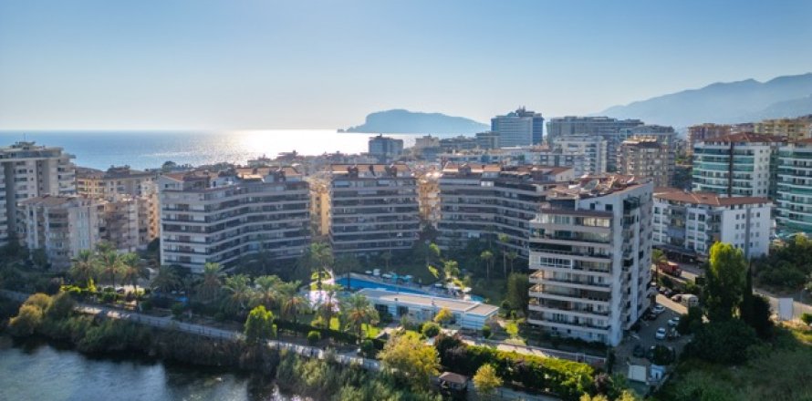 2+1 Apartment  in Antalya, Turkey No. 222803