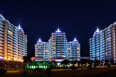 3+1 Lägenhet  i Mahmutlar, Antalya, Turkiet Nr. 219389 - 2