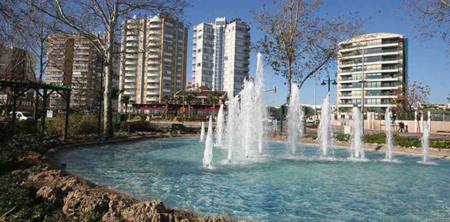 آپارتمان در Antalya ، ترکیه 4 خوابه ، 220 متر مربع. شماره 232386