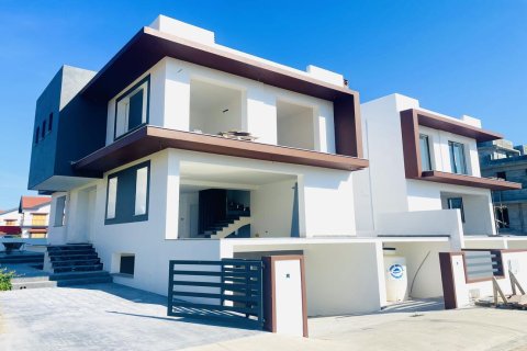 ویلا در  Long Beach ، ترکیه 3 خوابه ، 455 متر مربع.  شماره 215168 - 4