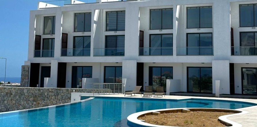 Apartment  in Esentepe, Girne, Northern Cyprus No. 215166