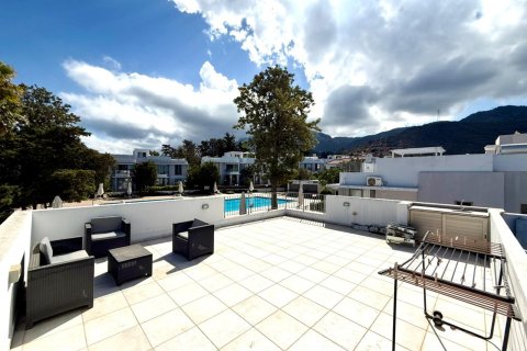 Lägenhet  i Alsancak, Girne,  Nr. 213265 - 18