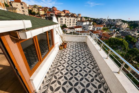 4+1 Wohnung in Beyoglu, Istanbul, Türkei Nr. 237987 - 3