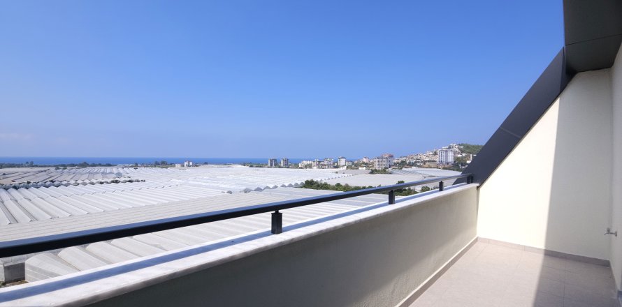 2+1 Apartment  in Alanya, Antalya, Turkey No. 217898