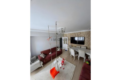 2+1 Wohnung  in Eyup, Istanbul, Türkei Nr. 215407 - 2