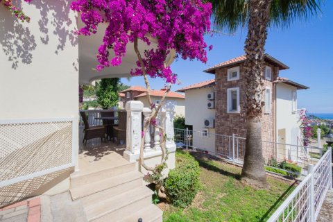 Продажа виллы  в Тепе, Аланье, Анталье, Турция 4 комн., 179м2, №212723 – фото 26