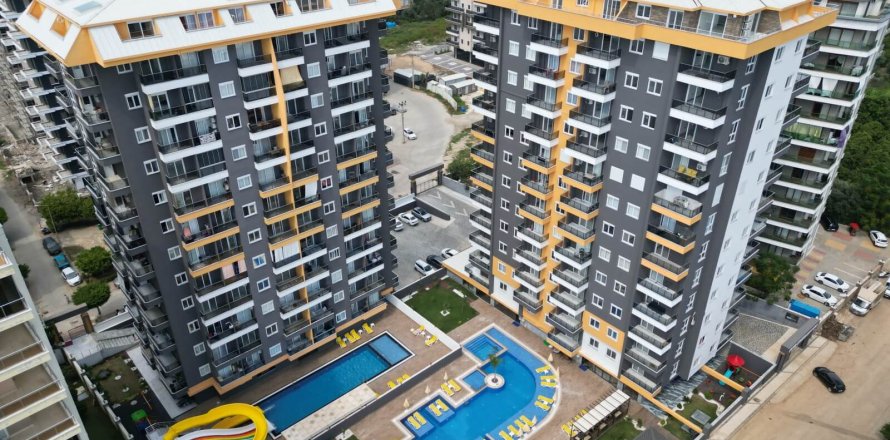 2+1 Apartment  in Mahmutlar, Antalya, Turkey No. 221699