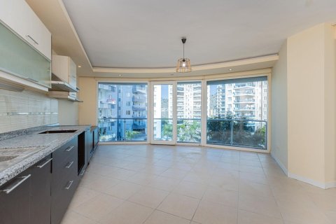 2+1 Apartment  in Antalya, Turkey No. 216168