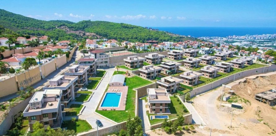 Вилла  3+1 в Аланье, Анталья, Турция №221853