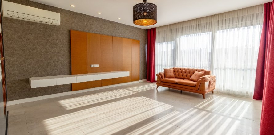 4+1 Lejlighed  i Antalya, Tyrkiet Nr. 215522