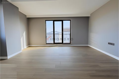 Продажа квартиры в Эйюпе, Стамбуле, Турция 2+1, 95м2, №213680 – фото 1