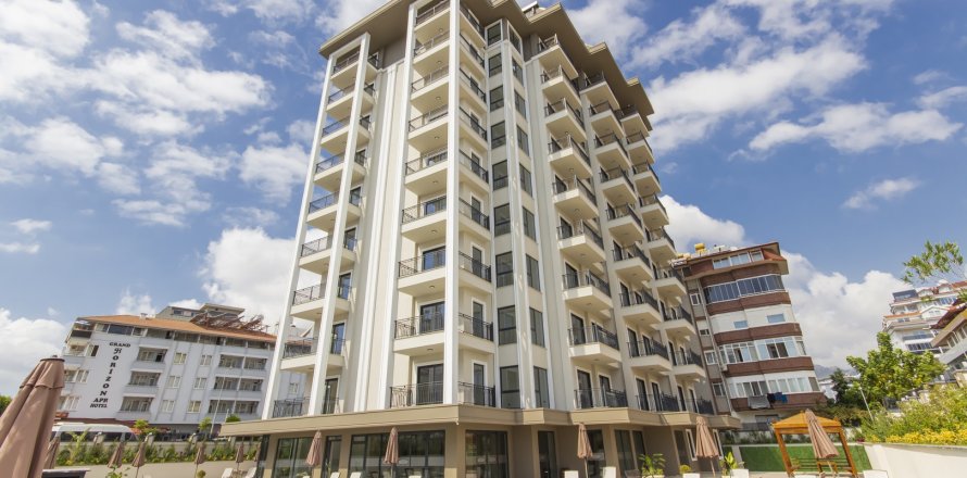 1+1 Apartment  in Oba, Antalya, Turkey No. 213674