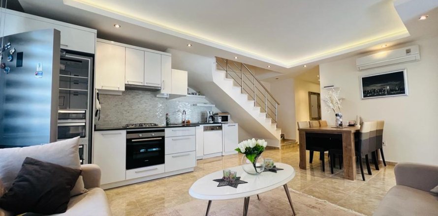 آپارتمان در  Alanya ، ترکیه 3 خوابه ، 180 متر مربع.  شماره 219198