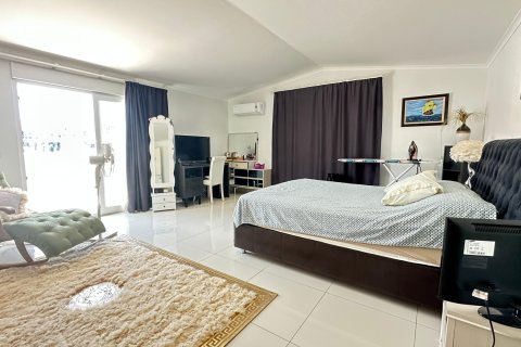 آپارتمان در  Kestel ، ترکیه 2 خوابه ، 140 متر مربع.  شماره 218990 - 4