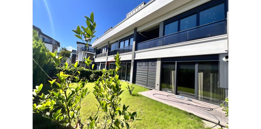 آپارتمان در Konyaalti،  Antalya ، ترکیه 2 خوابه ، 65 متر مربع.  شماره 221531