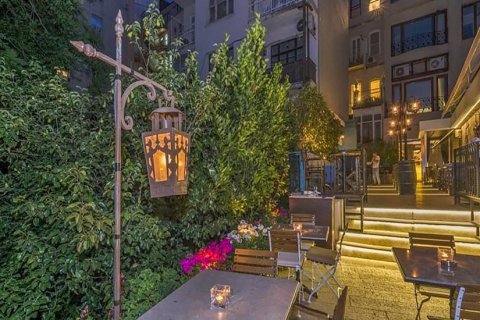 Продажа коммерческой недвижимости  в Стамбуле, Турция, 1650м2, №222743 – фото 11