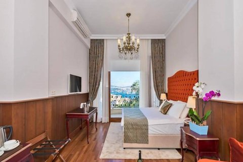 Продажа коммерческой недвижимости  в Стамбуле, Турция, 1650м2, №222743 – фото 16