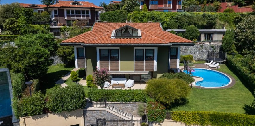 5+1 Villa  in Istanbul, Türkei Nr. 222745