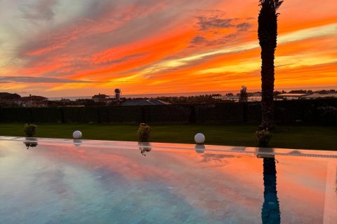 ویلا در  Gazipasa ، ترکیه 5 خوابه ، 250 متر مربع.  شماره 217409 - 2