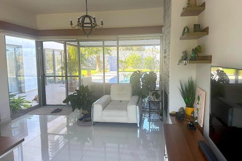 Продажа виллы  в Караогланоглу, Гирне, Северный Кипр 4+1, 235м2, №214640 – фото 20