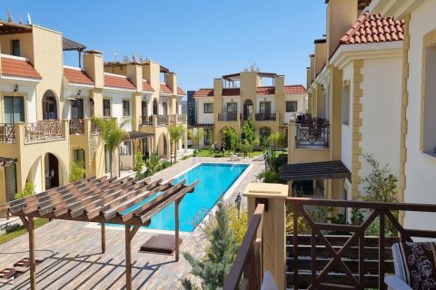 آپارتمان در  Yeni Bogazici ، ترکیه 2 خوابه ، 75 متر مربع.  شماره 214641 - 1