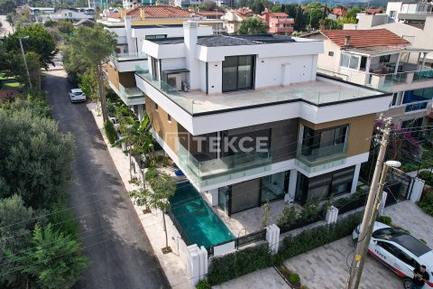 Villa for sale  in Izmir, Turkey, 5 bedrooms, 250m2, No. 213597 – photo 1