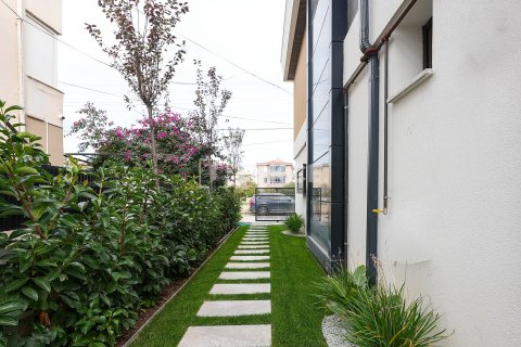 Villa for sale  in Izmir, Turkey, 5 bedrooms, 250m2, No. 213597 – photo 18