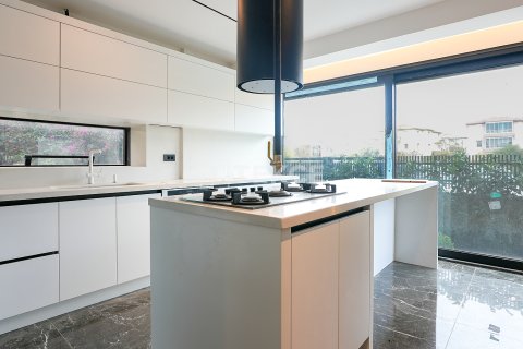 Villa for sale  in Izmir, Turkey, 5 bedrooms, 250m2, No. 213597 – photo 27