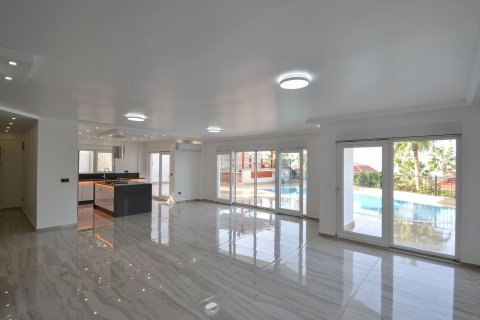 5+1 Villa  i Alanya, Antalya, Tyrkiet Nr. 219408 - 3