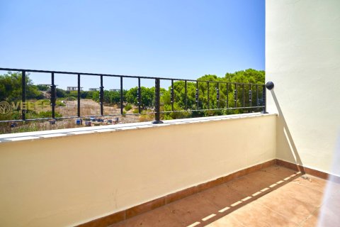 Apartment for sale  in Bahceli, Girne, Northern Cyprus, 3 bedrooms, 145m2, No. 214150 – photo 1