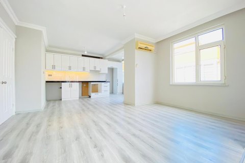 2+1 Leilighet  i Mahmutlar, Antalya, Tyrkia Nr. 218528