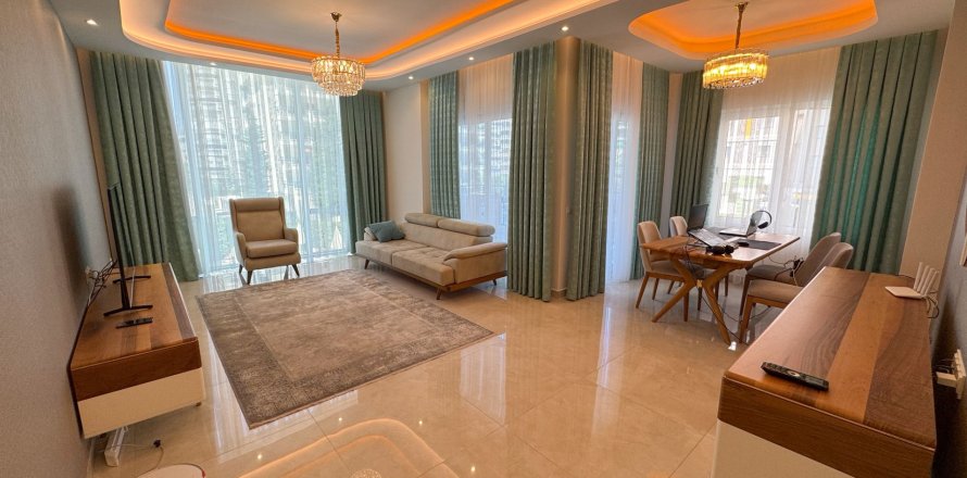 3+1 Lägenhet  i Mahmutlar, Antalya, Turkiet Nr. 218525