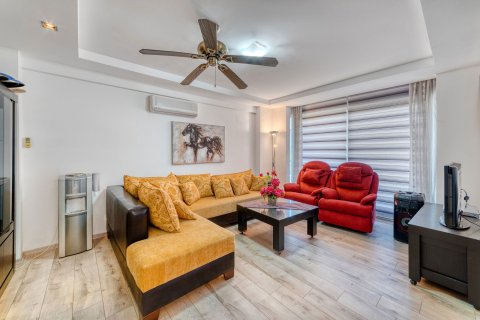 2+1 Wohnung  in Oba, Antalya, Türkei Nr. 217988 - 3