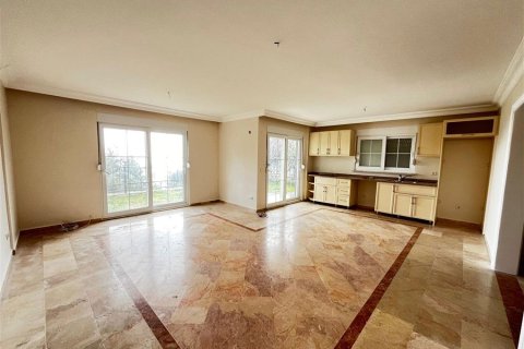 4+2 Apartment in Alanya, Antalya, Turkey No. 218807