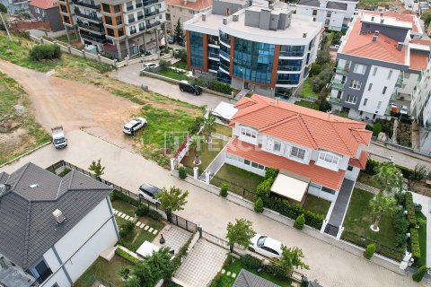 Продажа виллы  в Измире, Турция 4+1, 230м2, №213603 – фото 11