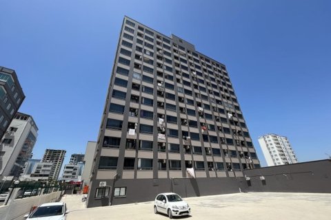 1+1 Apartment in Mezitli, Mersin, Turkey No. 231150