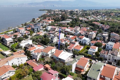 Villa for sale  in Izmir, Turkey, 4 bedrooms, 210m2, No. 226234 – photo 26