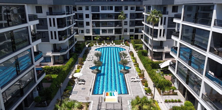 4+1 Apartment  in Oba, Antalya, Turkey No. 213671