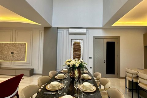 4+1 Villa  i Alanya, Antalya, Turkiet Nr. 217745 - 2