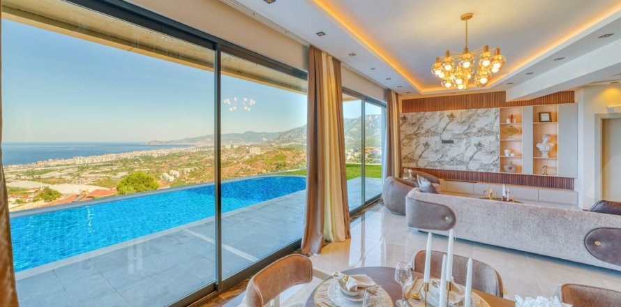 ویلا در Alanya ، ترکیه 4 خوابه ، 280 متر مربع. شماره 217746