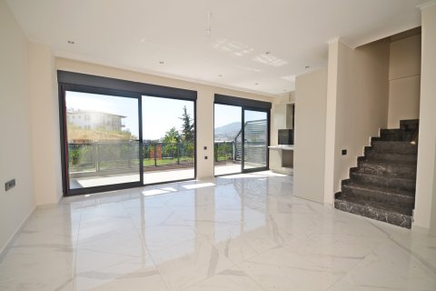 Аренда квартиры  в Аланье, Анталье, Турция 2+1, 100м2, №216759 – фото 16