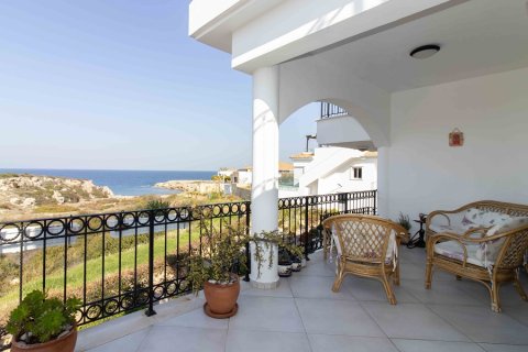 Продажа квартиры  в Гирне, Северный Кипр 3+1, 110м2, №211823 – фото 1